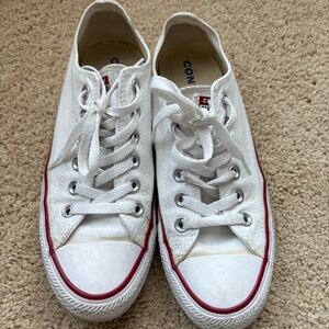 Converse White Low Top Sneakers Size 7.5 – Classic Chuck Taylor